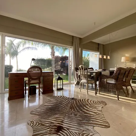 Gecko Villa